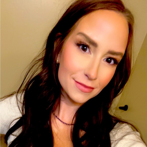 Meet your Posher, Megan - Picture 1 of 1